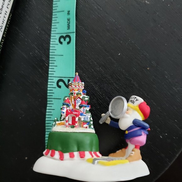 Dept 56 Making Each House, Checking It Twice - Picture 8 of 8